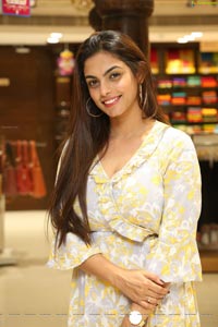 Shivangi Mehra (HD) at The Chennai Silks Fashion Carnival