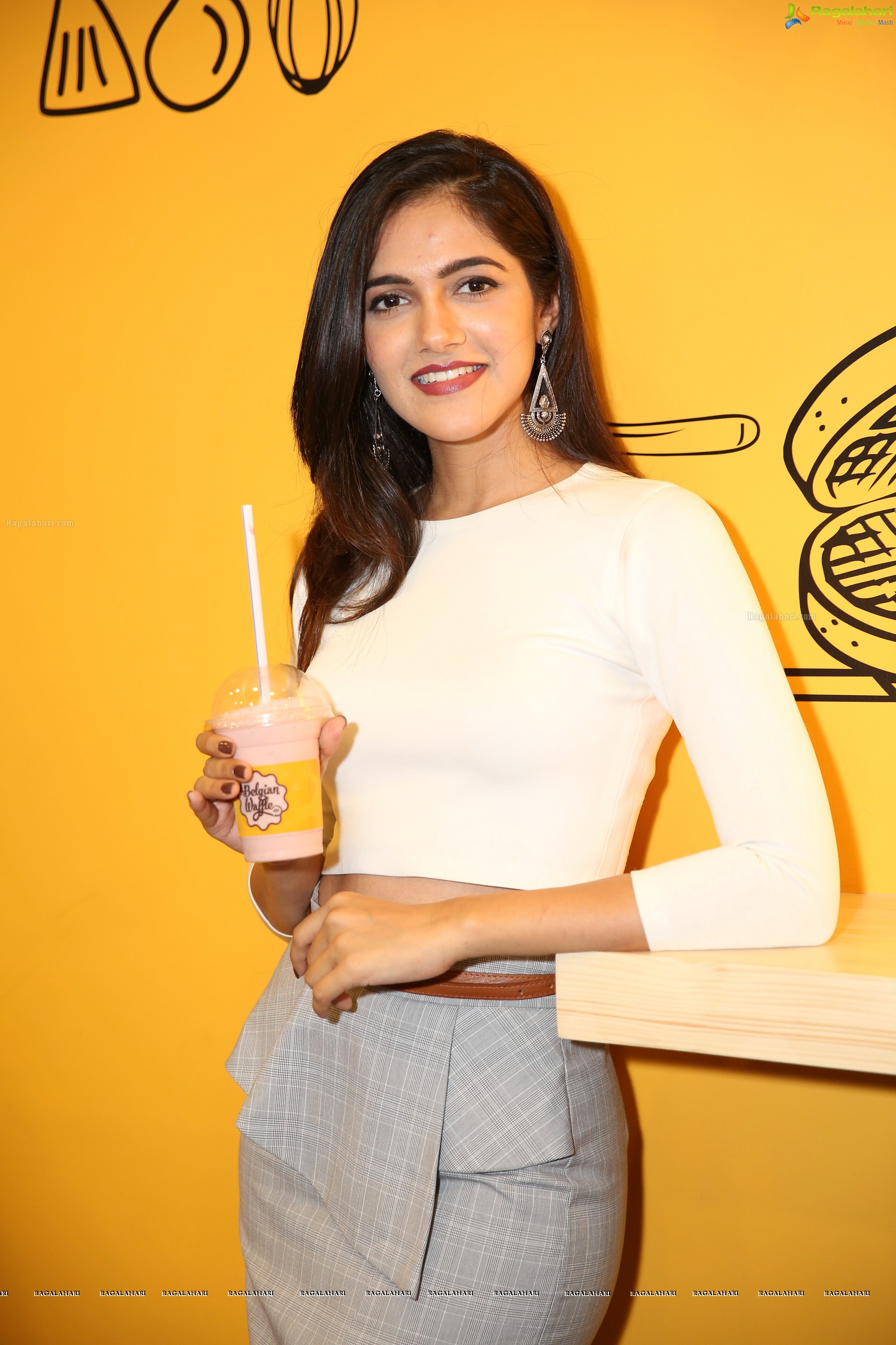 Simran Choudhary at The Belgian Waffle Launch (High Definition Photos)