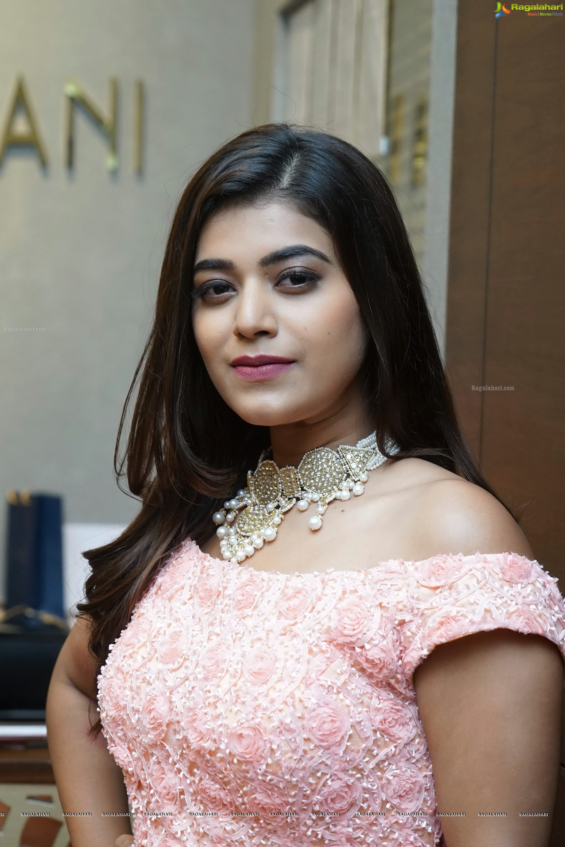 Yamini Bhaskar at Pre-Wedding Collection Launch at Tyaani Fine Jewellery (High Definition Photos)