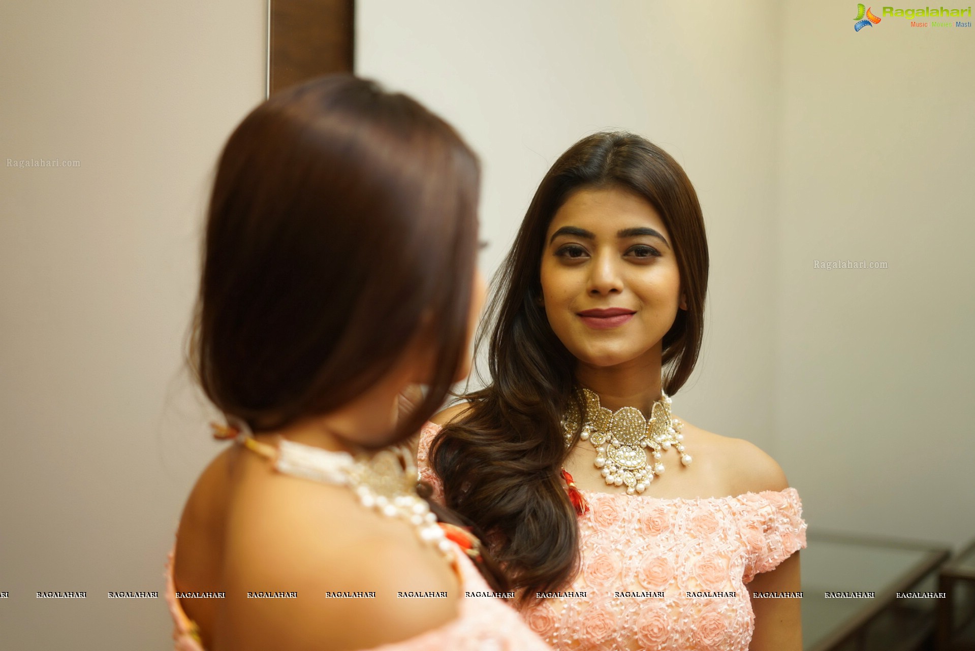 Yamini Bhaskar at Pre-Wedding Collection Launch at Tyaani Fine Jewellery (High Definition Photos)