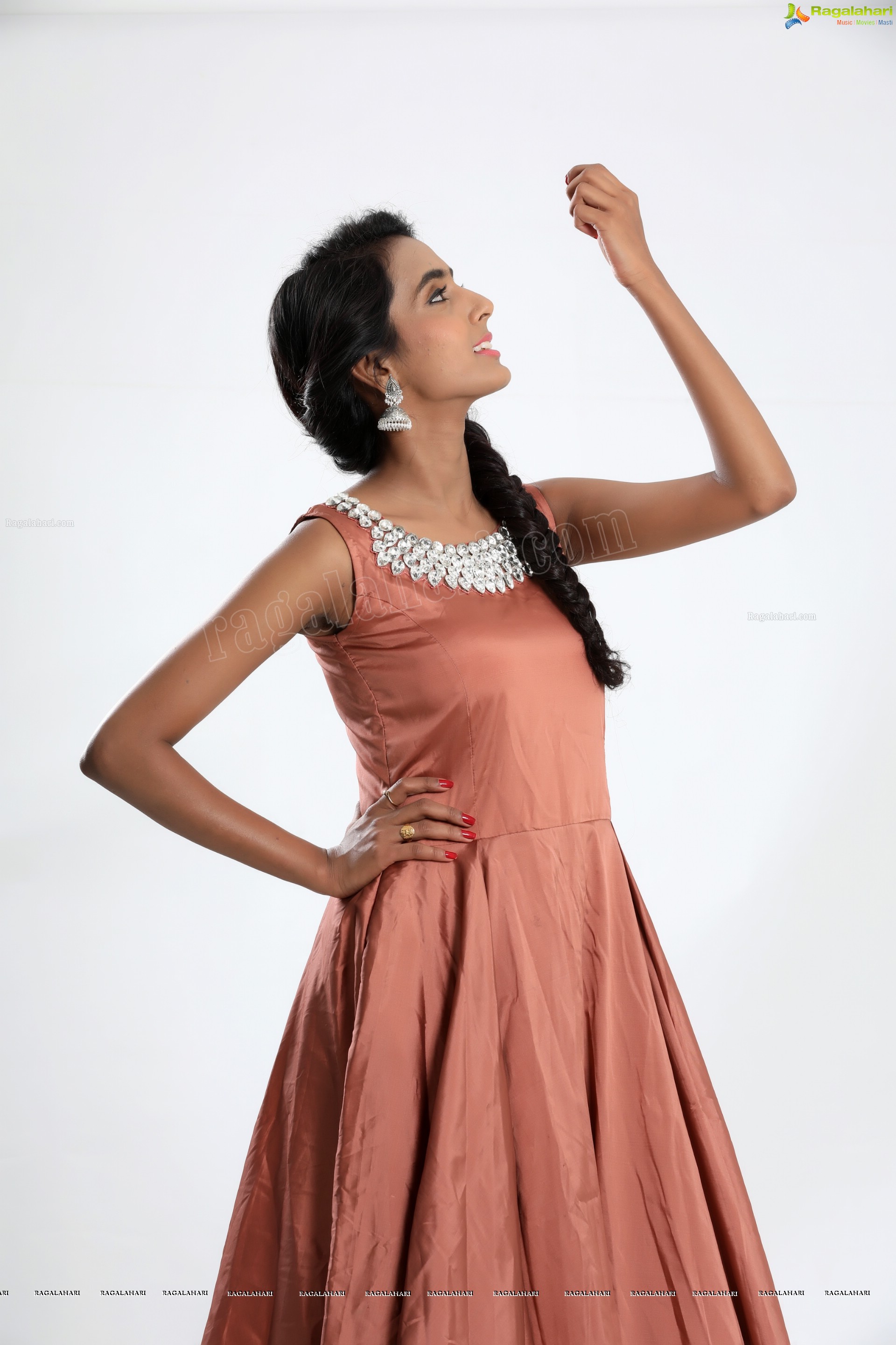 Bharathi Parlli (Exclusive Photo Shoot) (High Definition Photos)