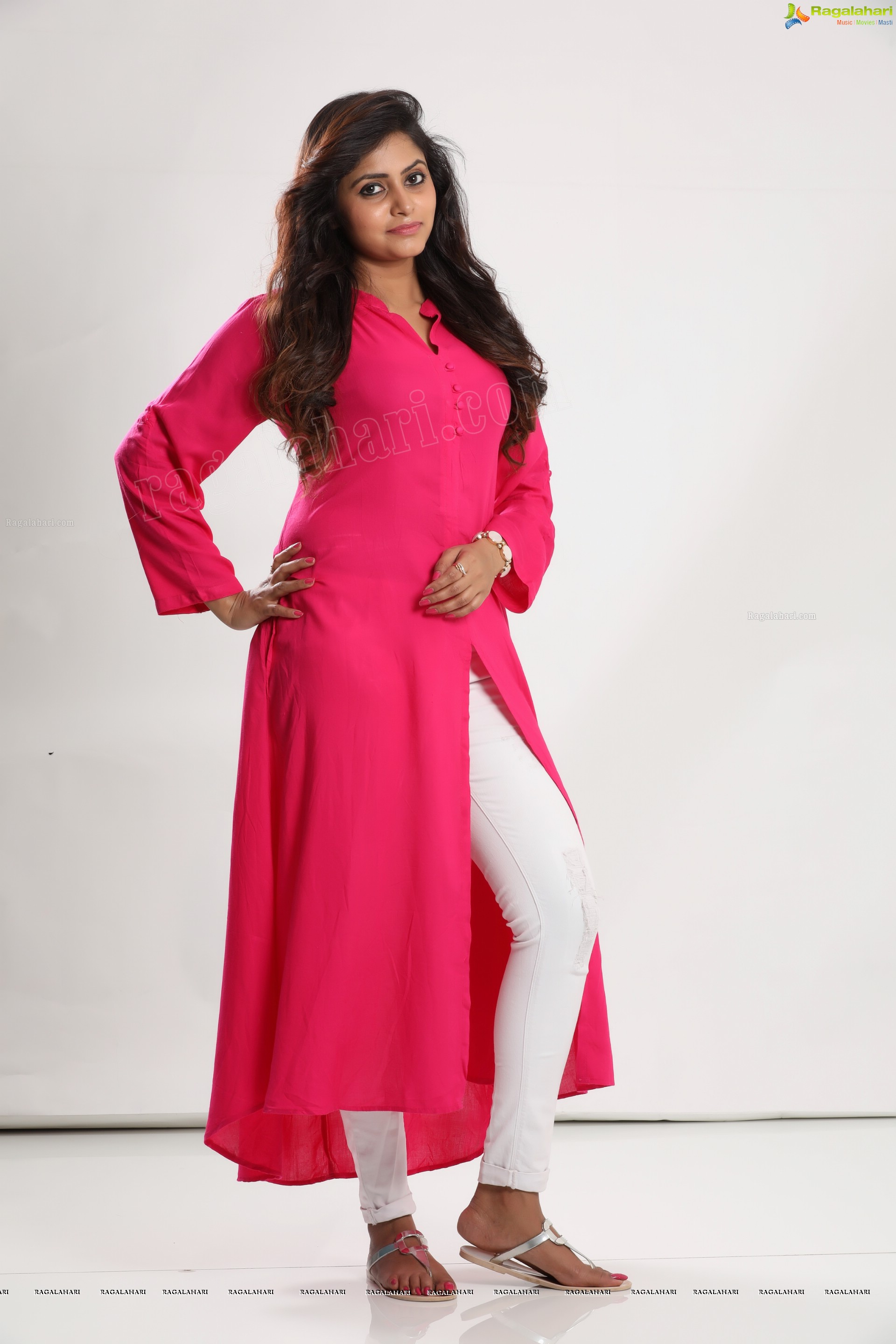 Pragya Nayan (Exclusive Photo Shoot) (High Definition Photos)