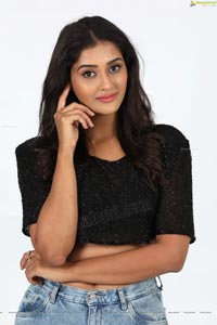 Pooja Jhaveri Indian Actress