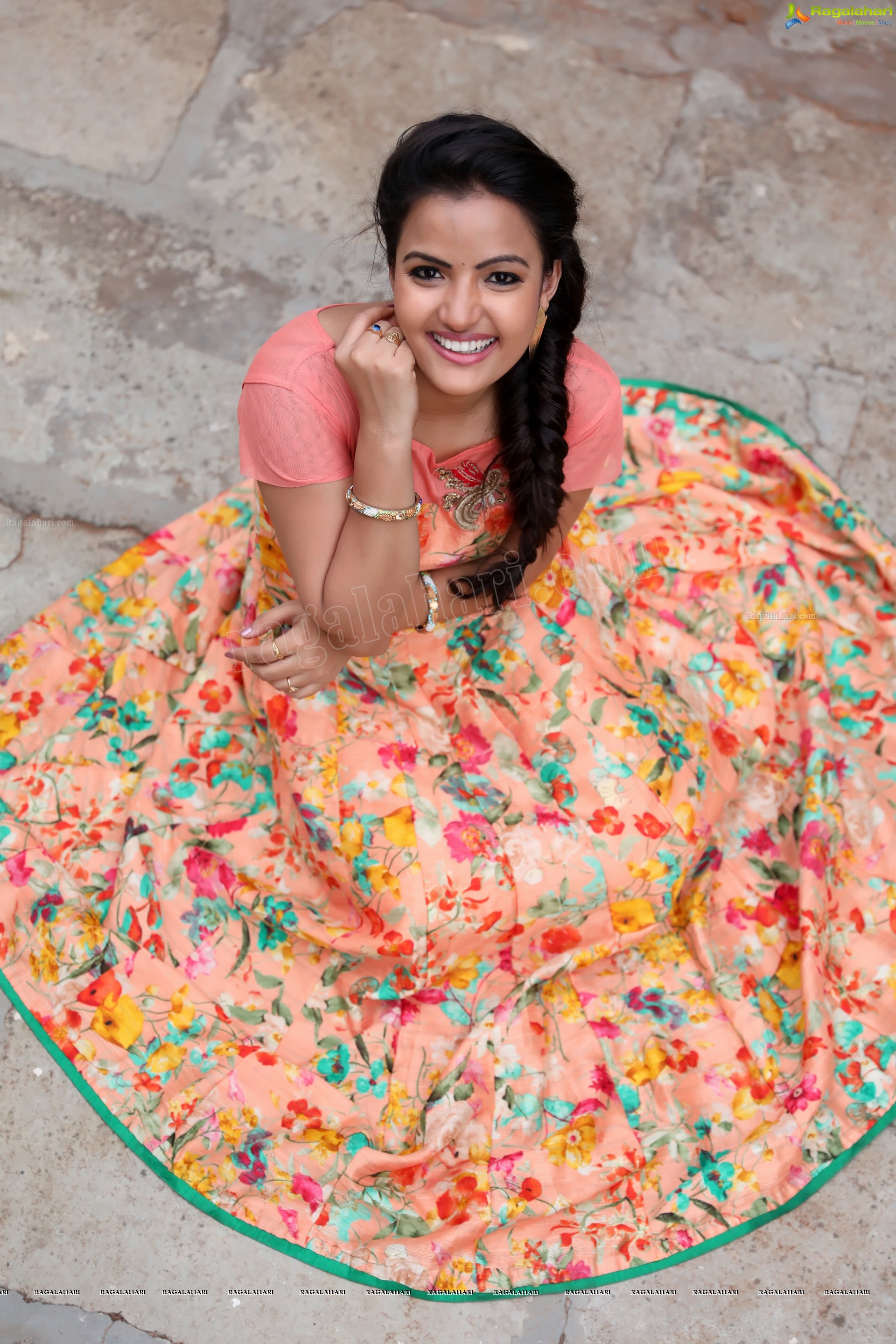 Siri Hanmanth (Exclusive Photo Shoot) (High Definition Photos)