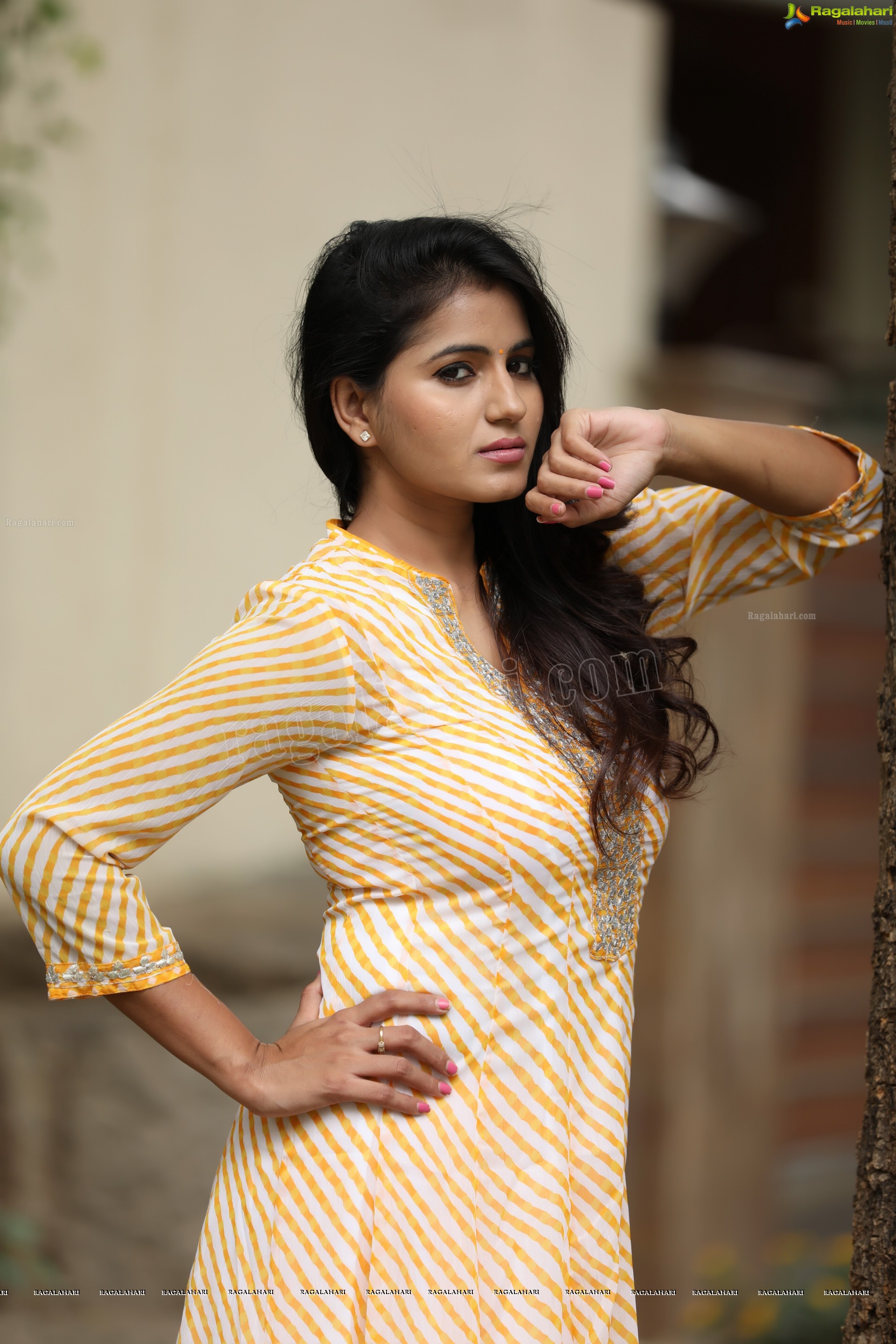 Swathi Reddy (Exclusive Photo Shoot) (High Definition Photos)