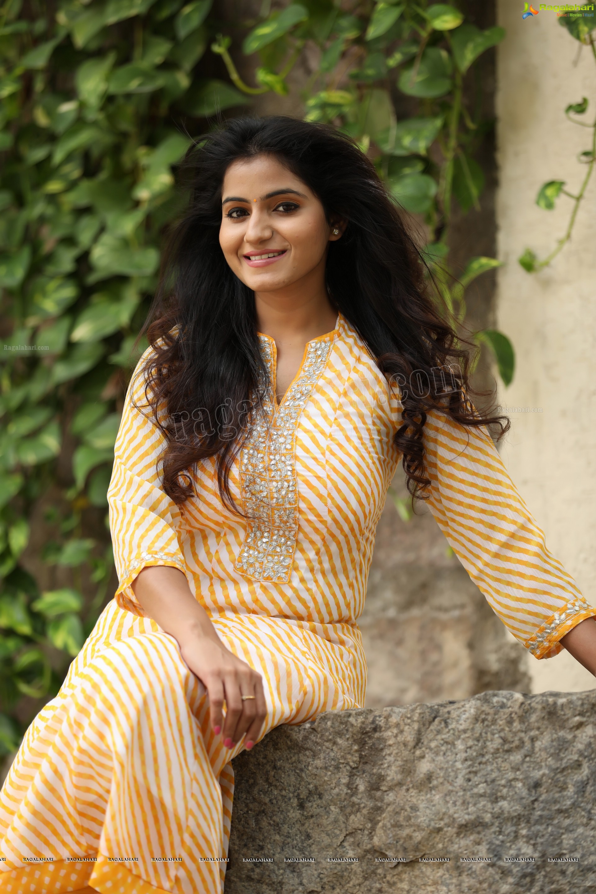 Swathi Reddy (Exclusive Photo Shoot) (High Definition Photos)