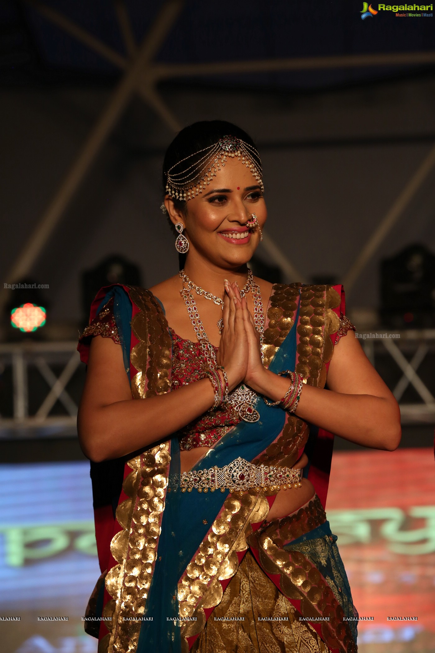 Anasuya at Maggam Telangana Vastra Show (High Resolution Photos)