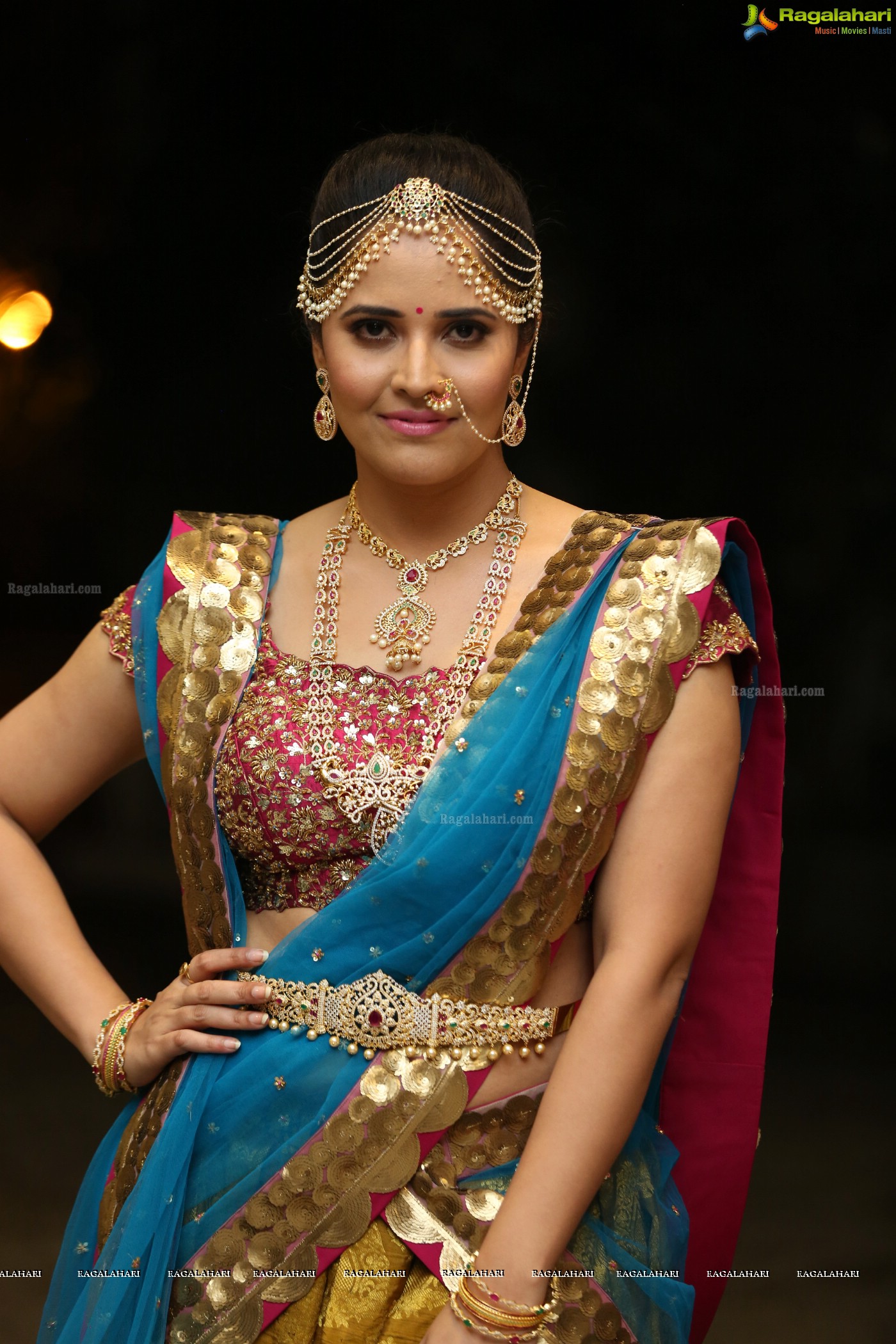 Anasuya at Maggam Telangana Vastra Show (High Resolution Photos)