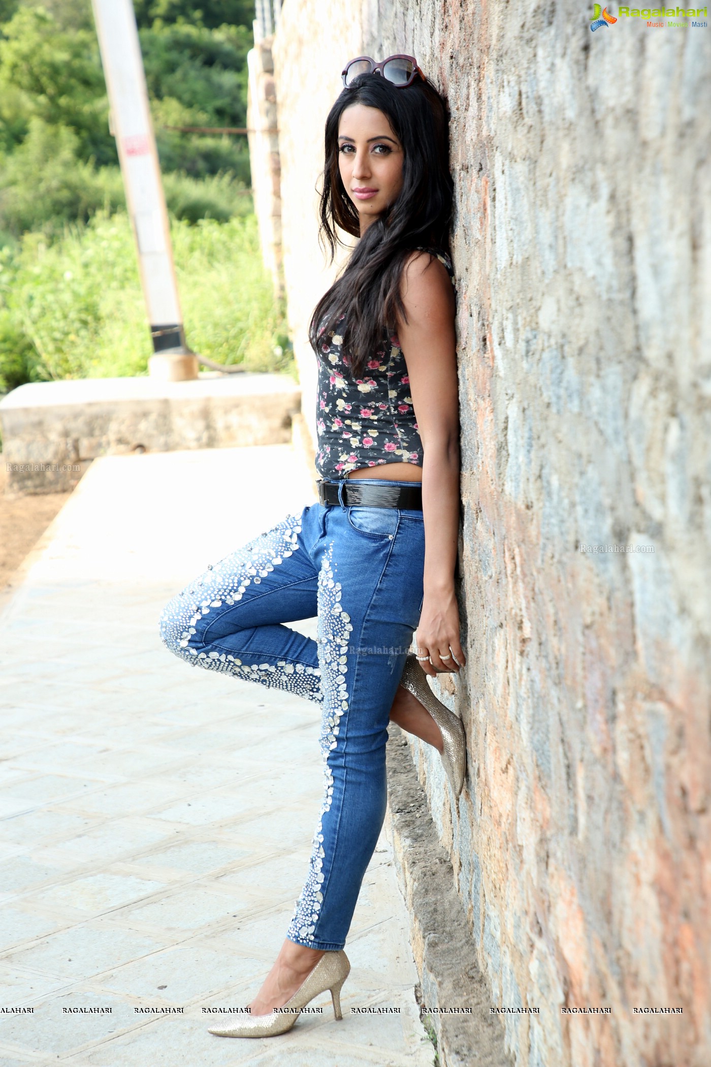 Sanjjanaa Galrani at Ramoji Film City (High Resolution Photos)