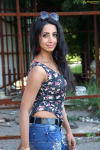 Sanjjanaa Galrani