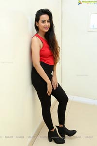 Ameeksha Amy Pawar Ragalahari