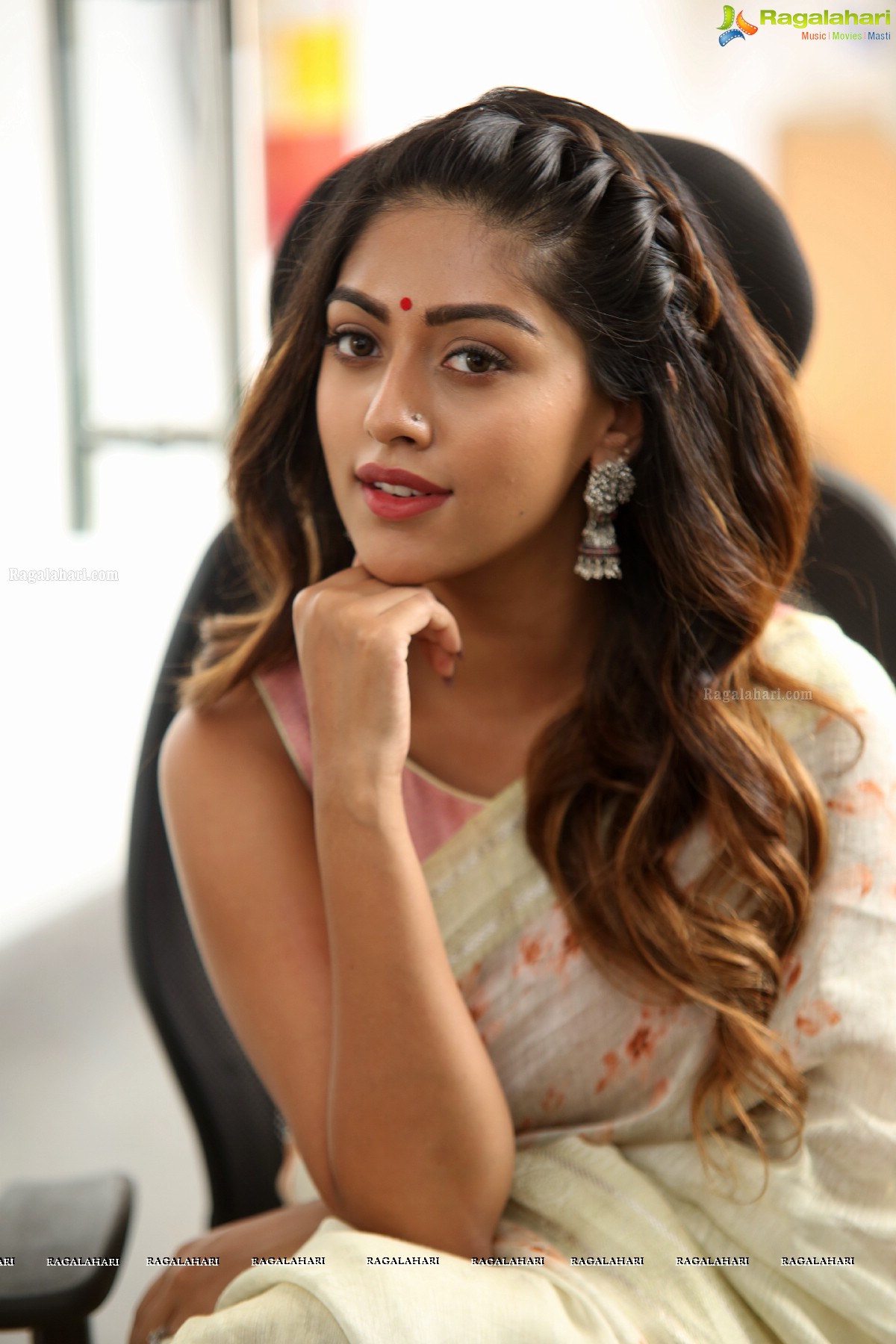 Anu Emmanuel at Shailaja Reddy Alludu Interview