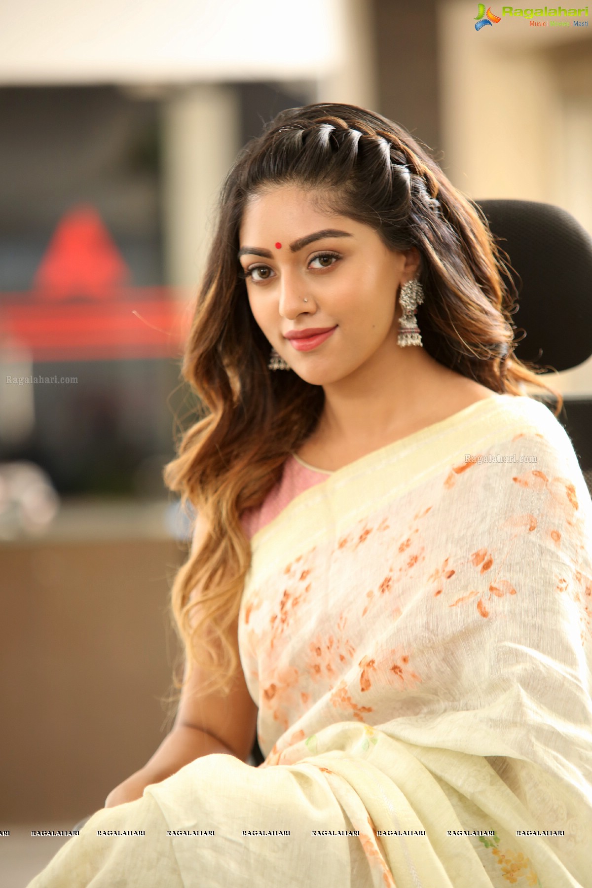 Anu Emmanuel at Shailaja Reddy Alludu Interview