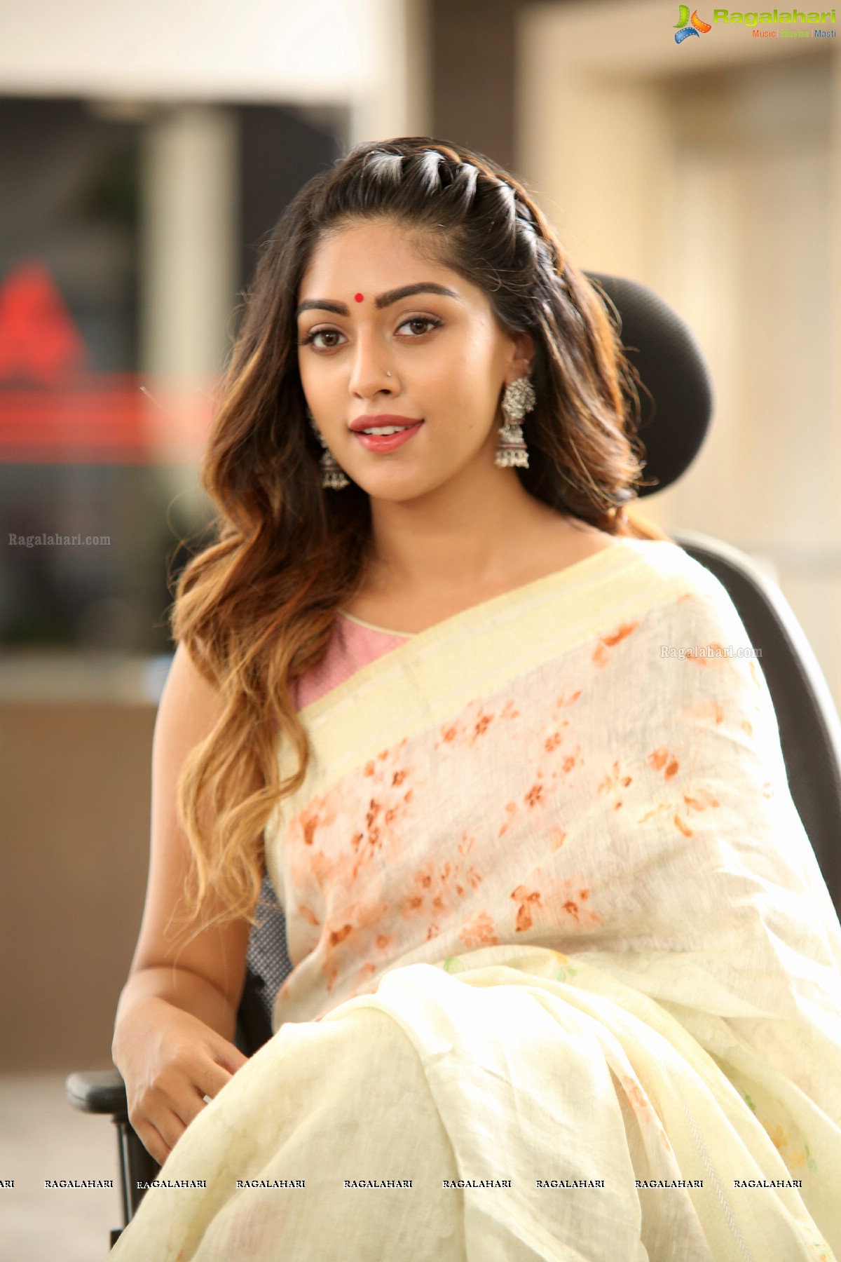 Anu Emmanuel at Shailaja Reddy Alludu Interview