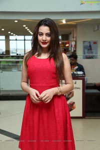 Diksha Panth Photos