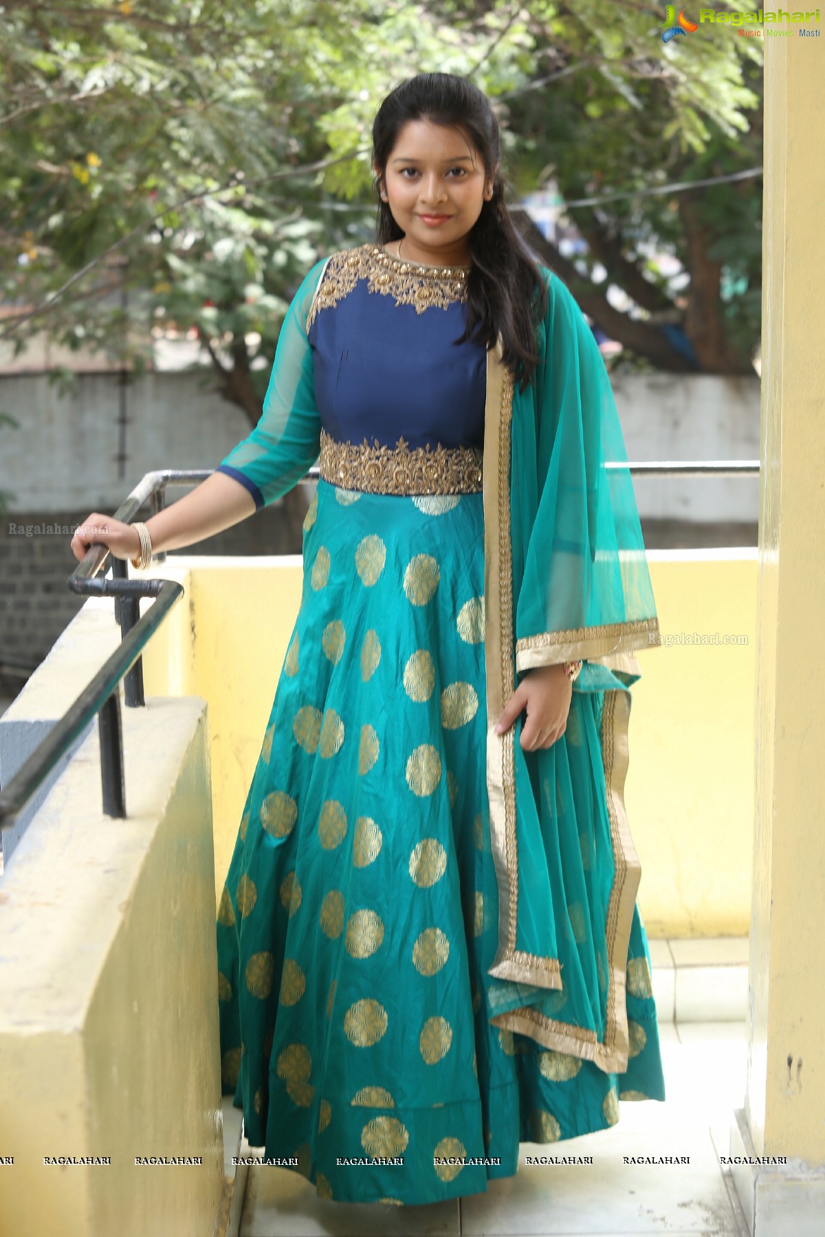 Abhinaya at Tholi Kiranam Press Meet