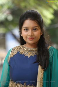 Abhinaya Tholi Kiranam