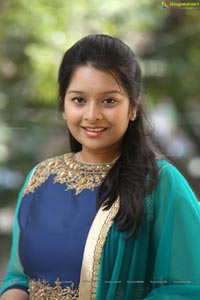 Abhinaya Tholi Kiranam