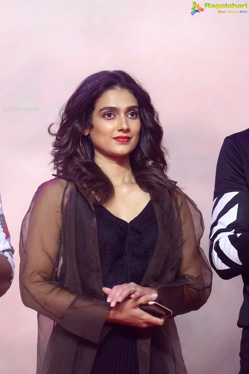 Aakanksha Singh @ Pehlwaan Pre Release Function - HD Gallery