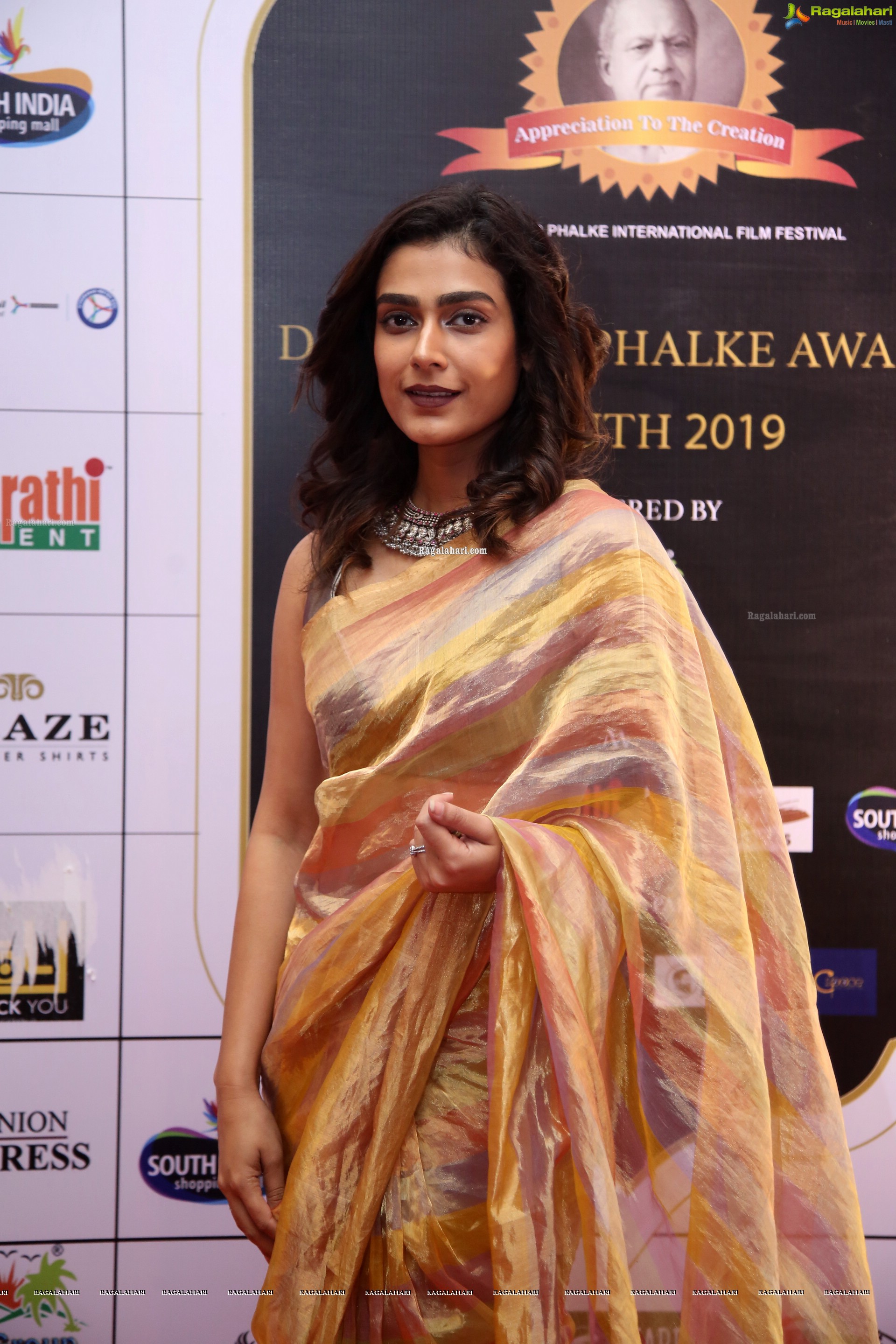 Aakanksha Singh @ Dadasaheb Phalke Awards South 2019 - HD Gallery