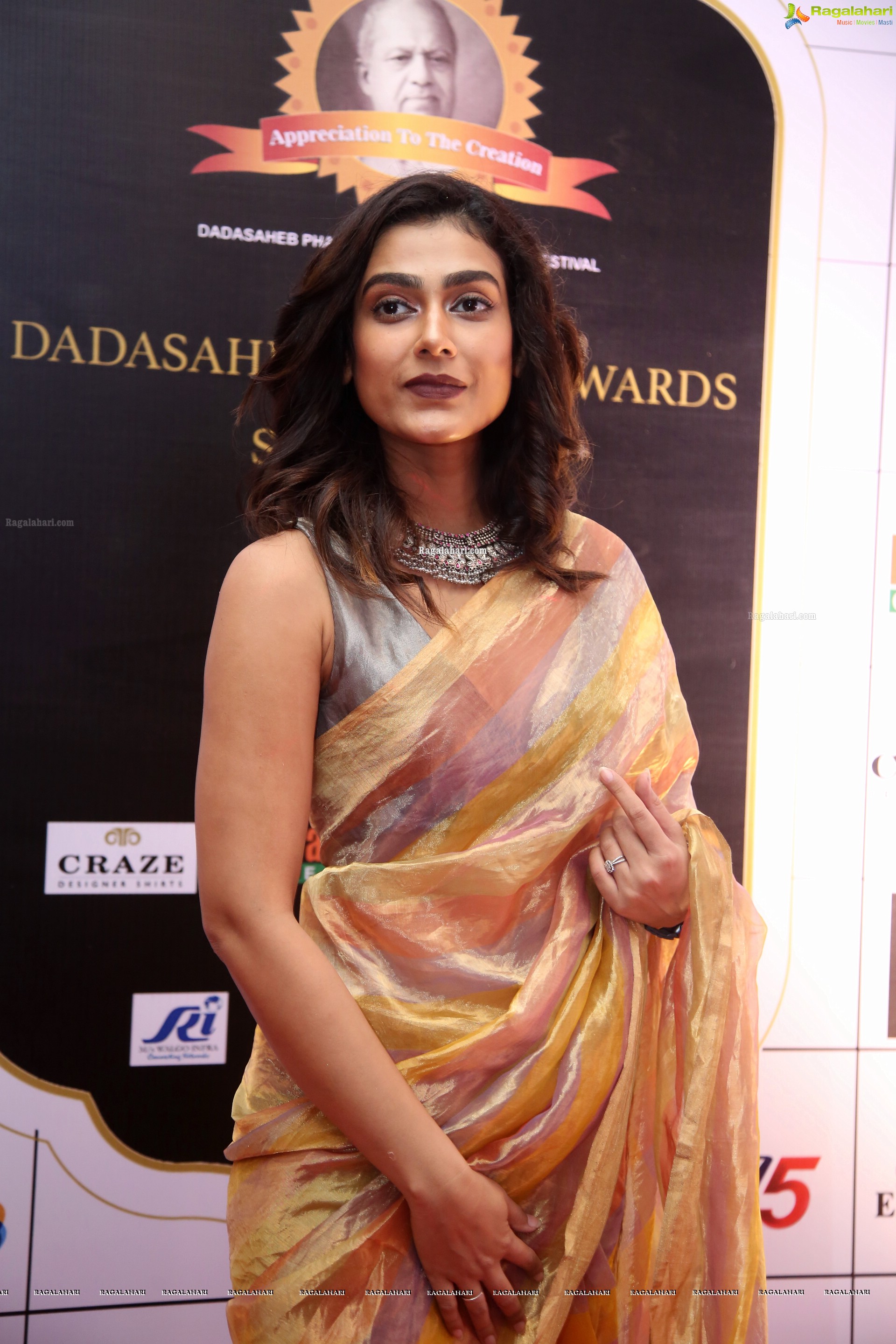 Aakanksha Singh @ Dadasaheb Phalke Awards South 2019 - HD Gallery