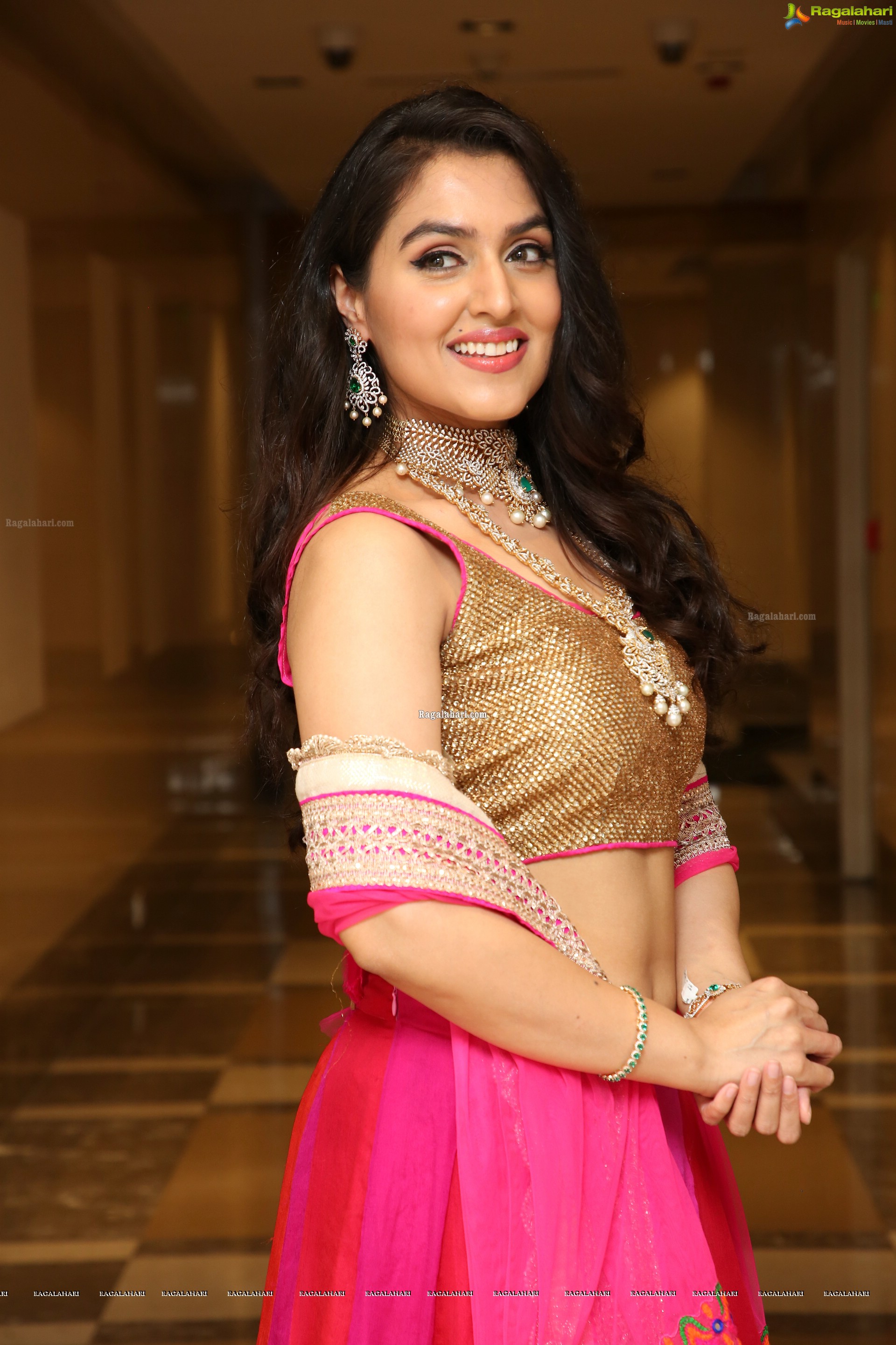 Ananya Soni @ Arkayam Exhibition Curtain Raiser & Fashion Show - HD Gallery