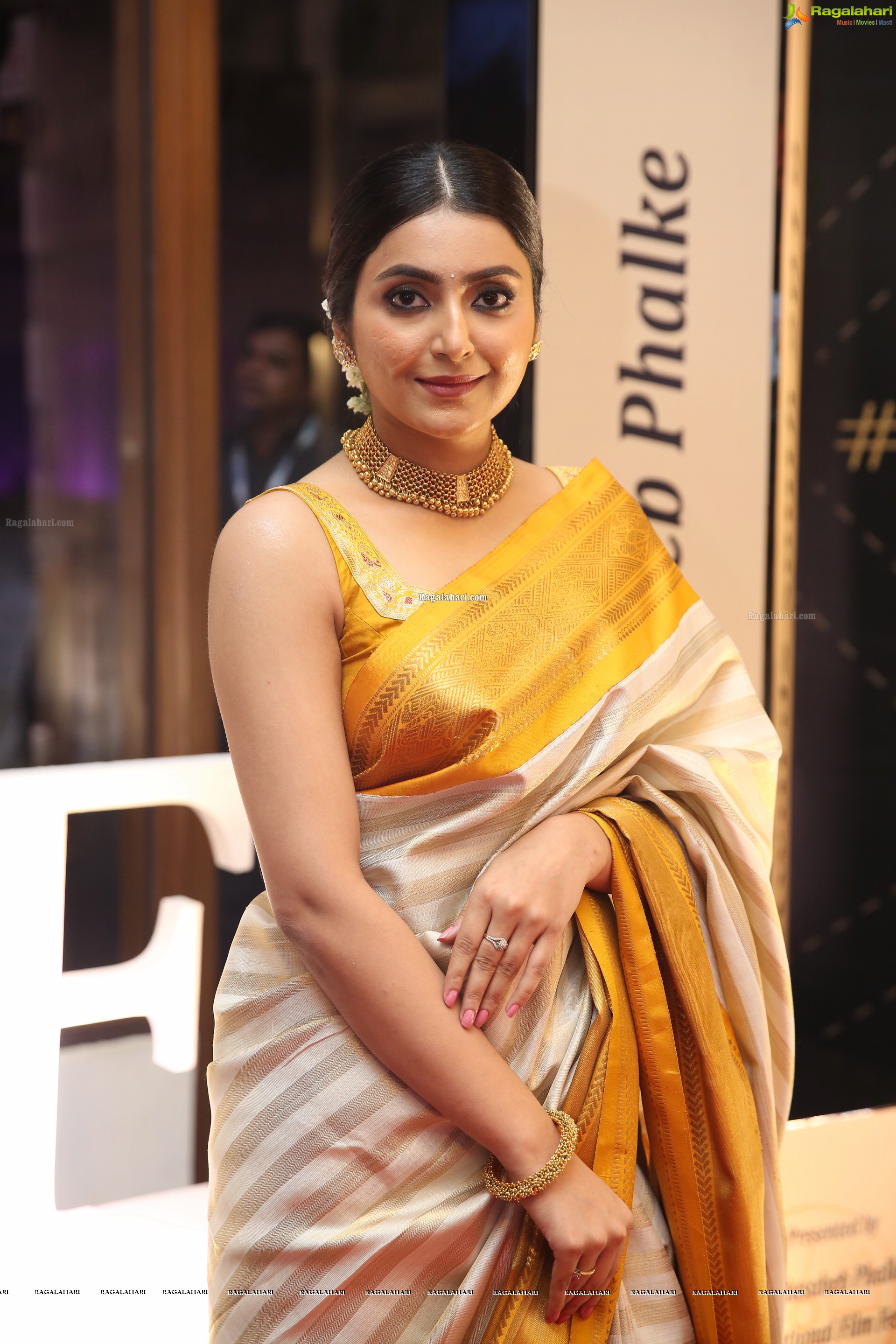 Avantika Mishra @ Dadasaheb Phalke Awards South 2019 - HD Gallery