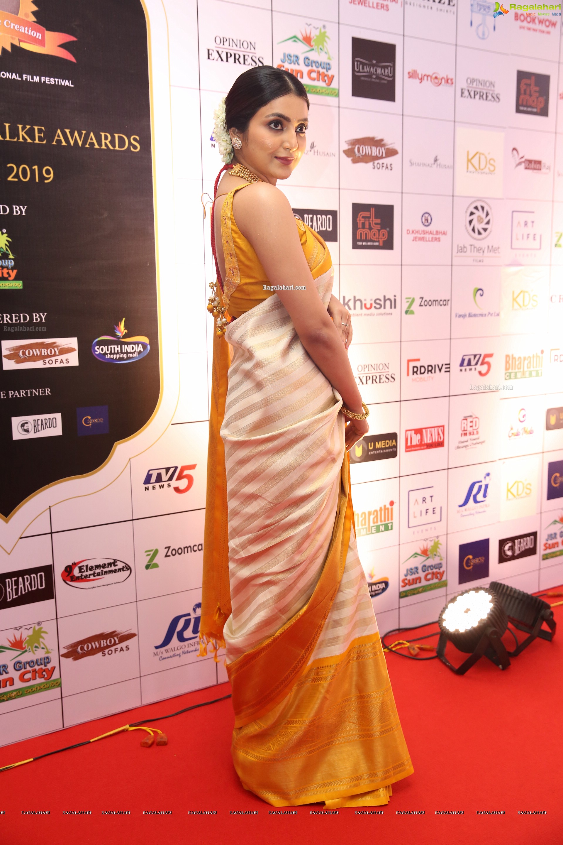 Avantika Mishra @ Dadasaheb Phalke Awards South 2019 - HD Gallery