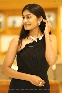 Bhavana Sirpa at Sri Krishna Jewellers' Trendy Jewellery