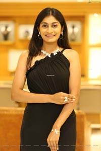 Bhavana Sirpa at Sri Krishna Jewellers' Trendy Jewellery