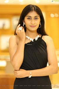 Bhavana Sirpa at Sri Krishna Jewellers' Trendy Jewellery