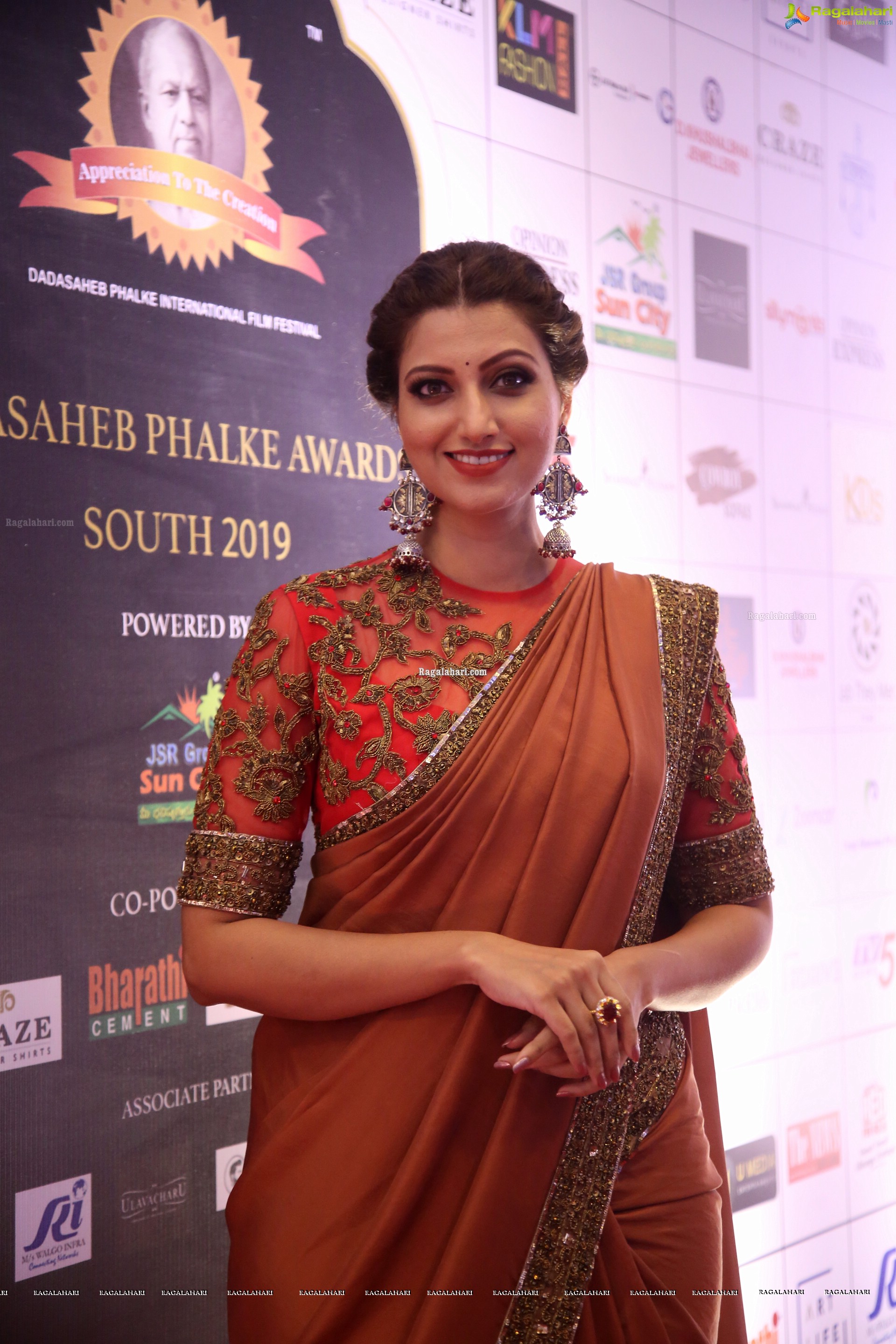 Hamsa Nandini @ Dadasaheb Phalke Awards South 2019 - HD Gallery