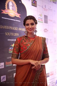 Hamsa Nandini at Dadasaheb Phalke Awards South 2019