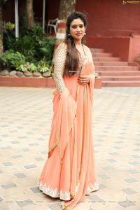 Madhavi Reddy at Country Club