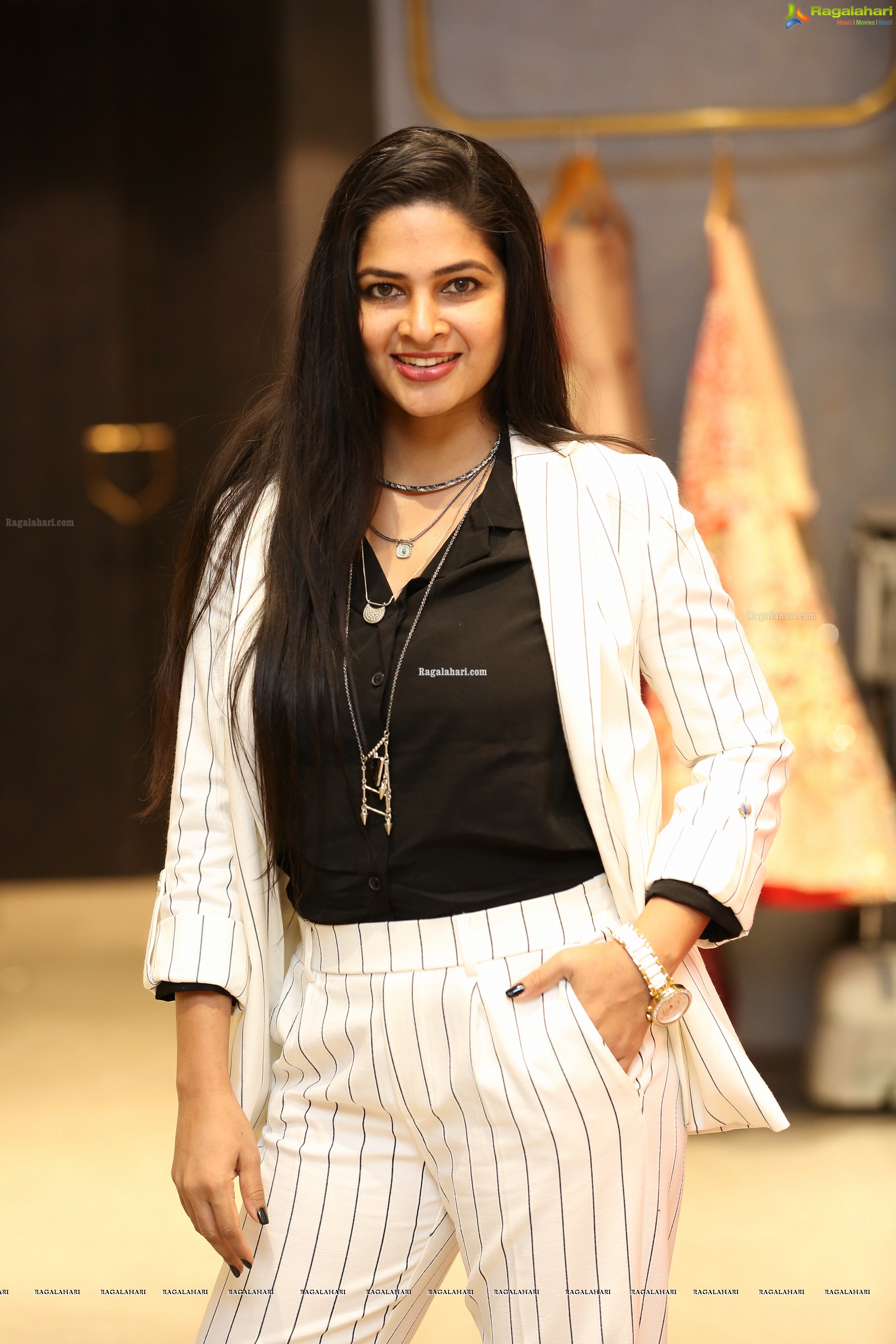 Madhumitha Sivabalaji @ MK Trans '19 & Fall '19 Collections Preview at Origins - HD Gallery