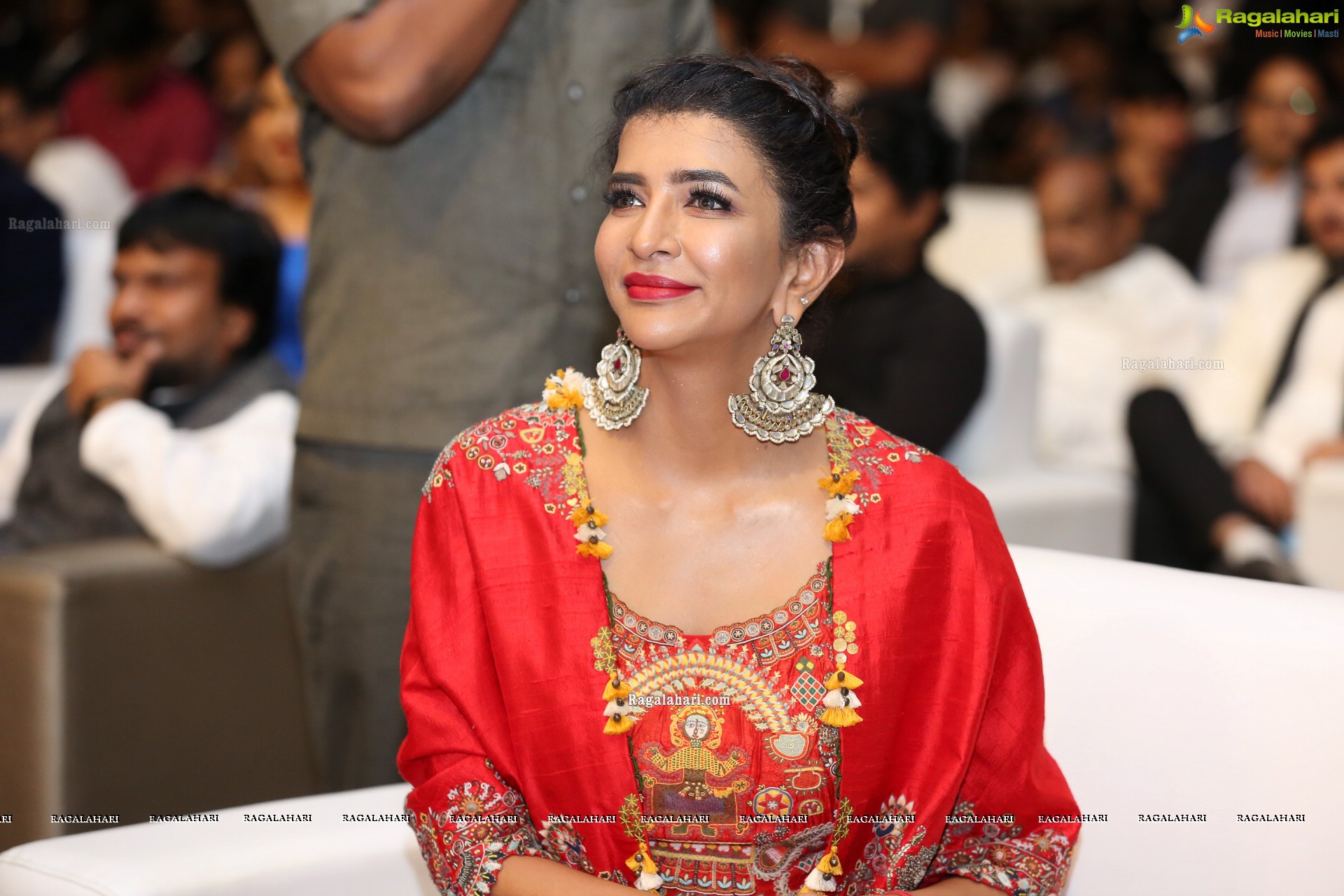 Manchu Lakshmi @ Dadasaheb Phalke Awards South 2019 - HD Gallery