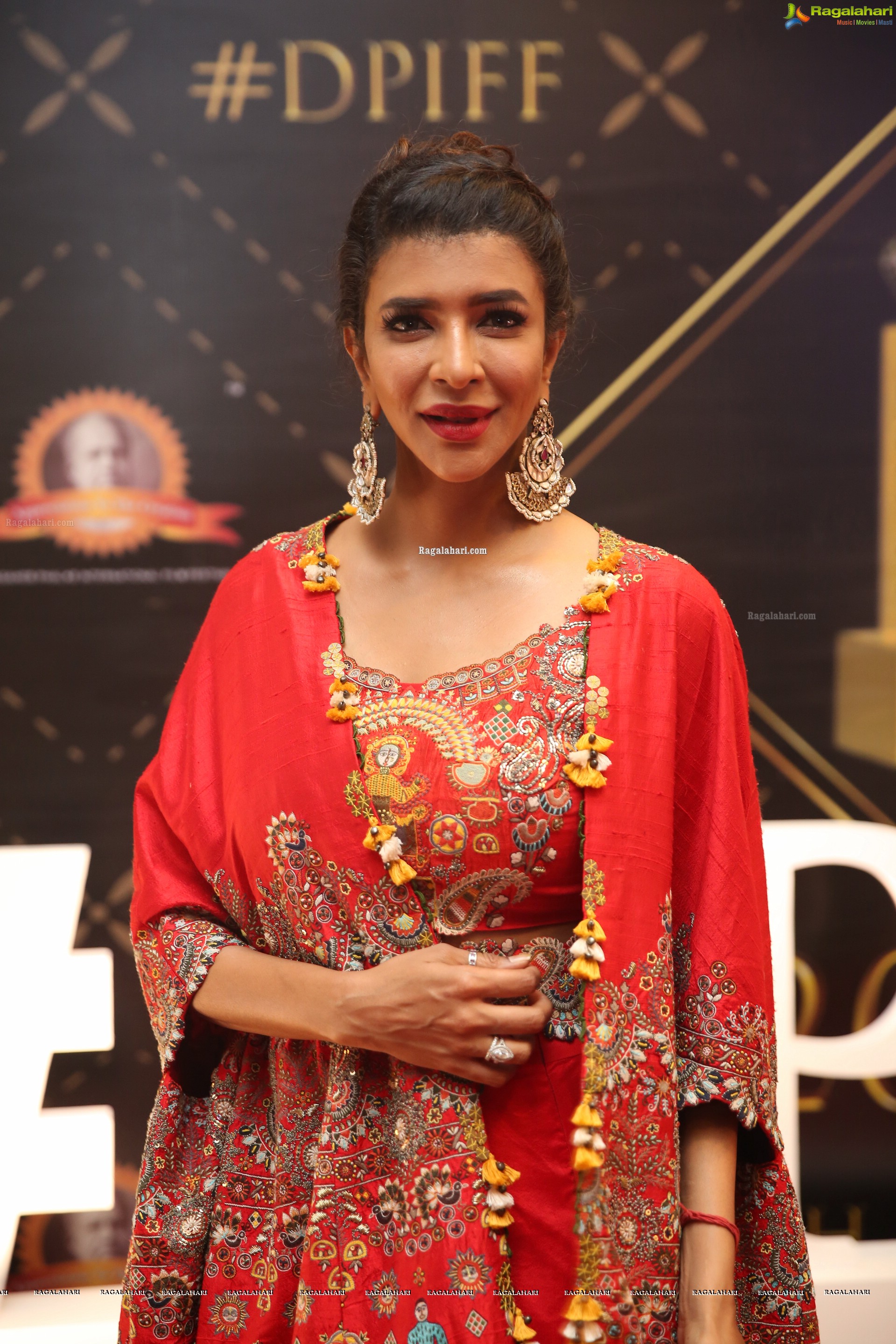 Manchu Lakshmi @ Dadasaheb Phalke Awards South 2019 - HD Gallery