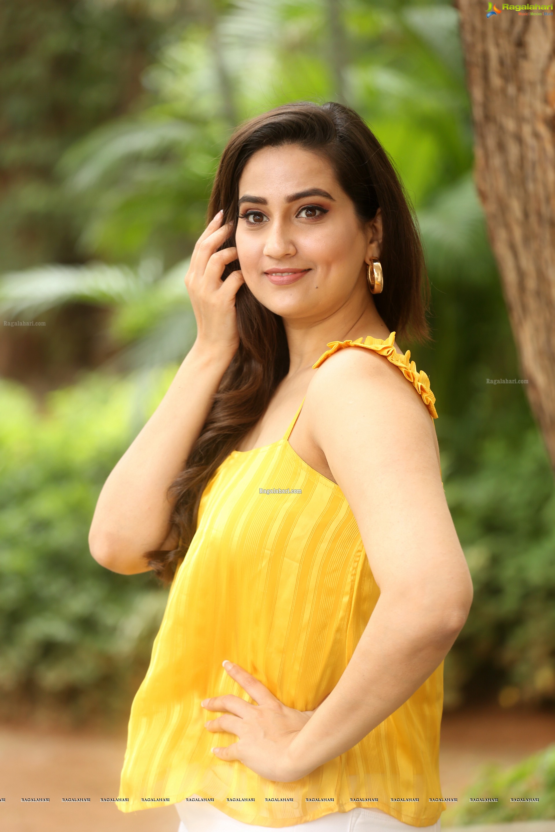 Manjusha @ Beach Road Chetan Teaser Launch - HD Gallery