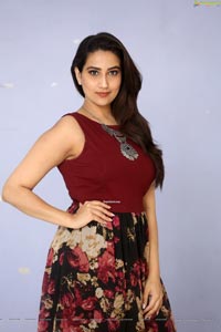 Manjusha at Malli Malli Chusa Trailer Launch