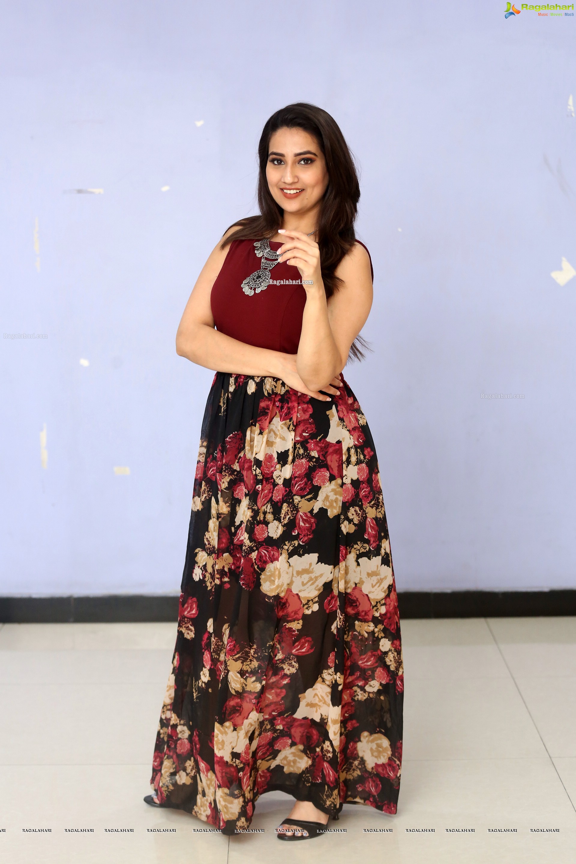 Manjusha at Malli Malli Chusa Trailer Launch - HD Gallery