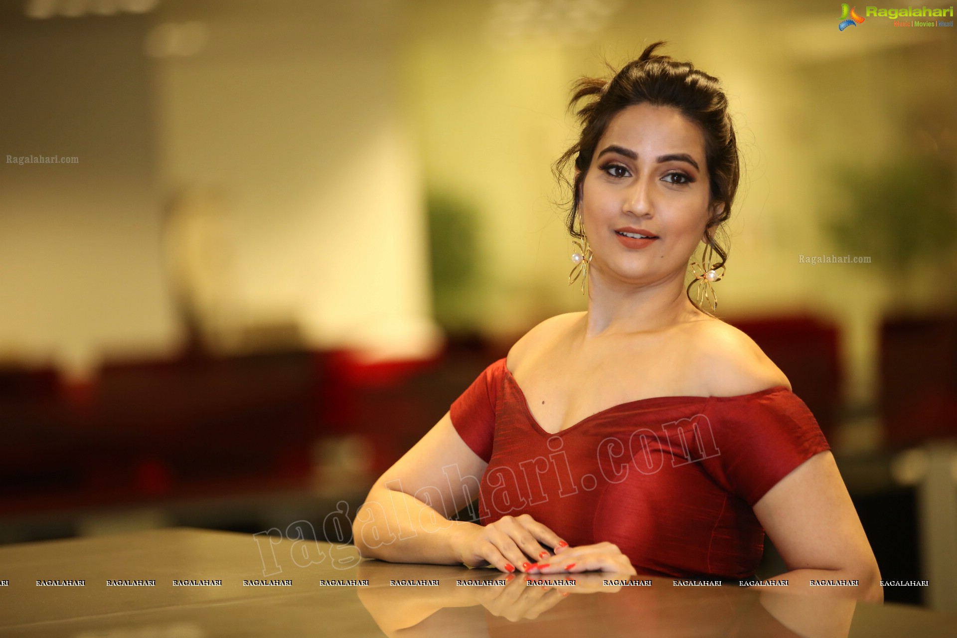 Manjusha @ SIIMA 2019 (Day 2) (Exclusive) (High Definition Photos)