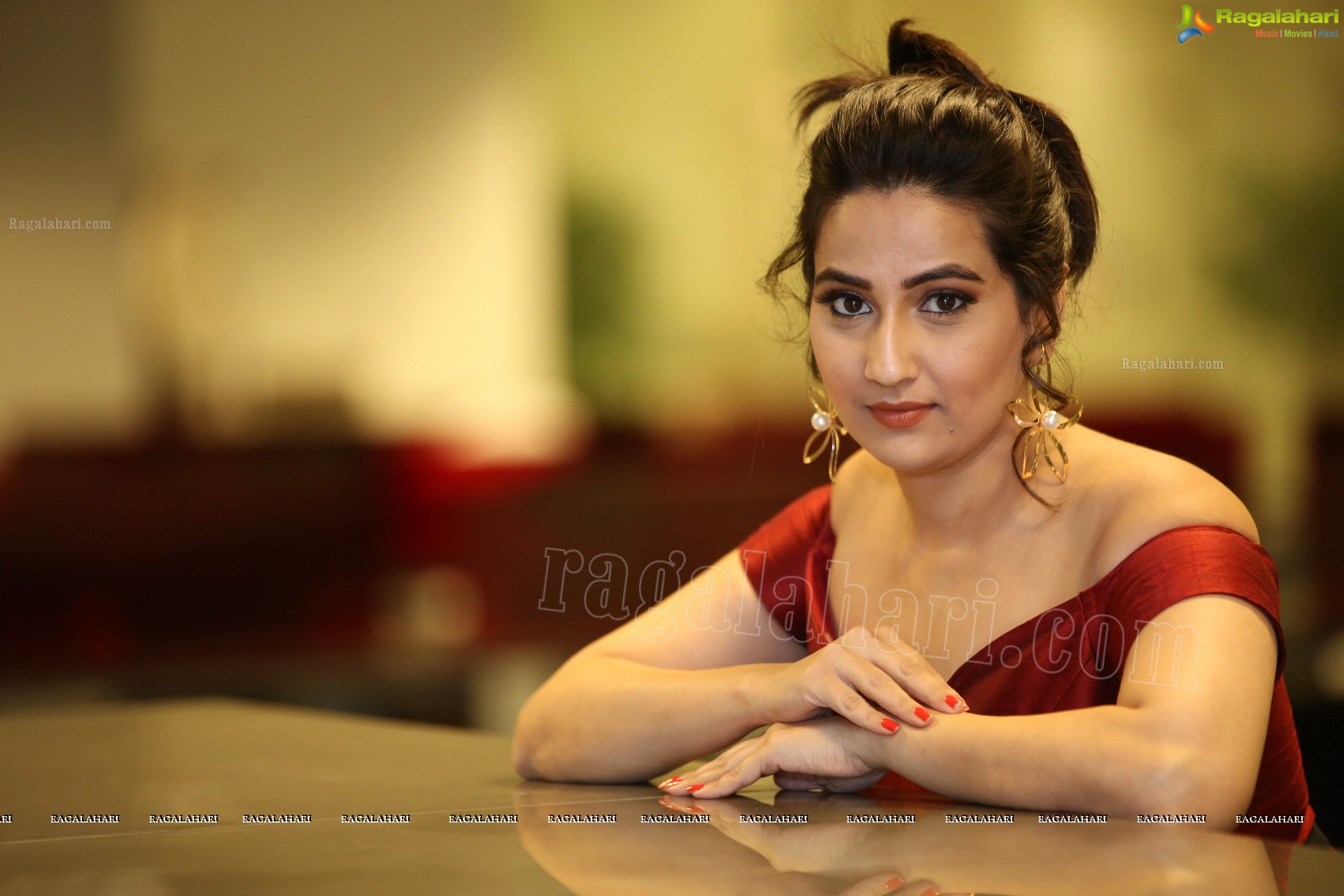 Manjusha @ SIIMA 2019 (Day 2) (Exclusive) (High Definition Photos)