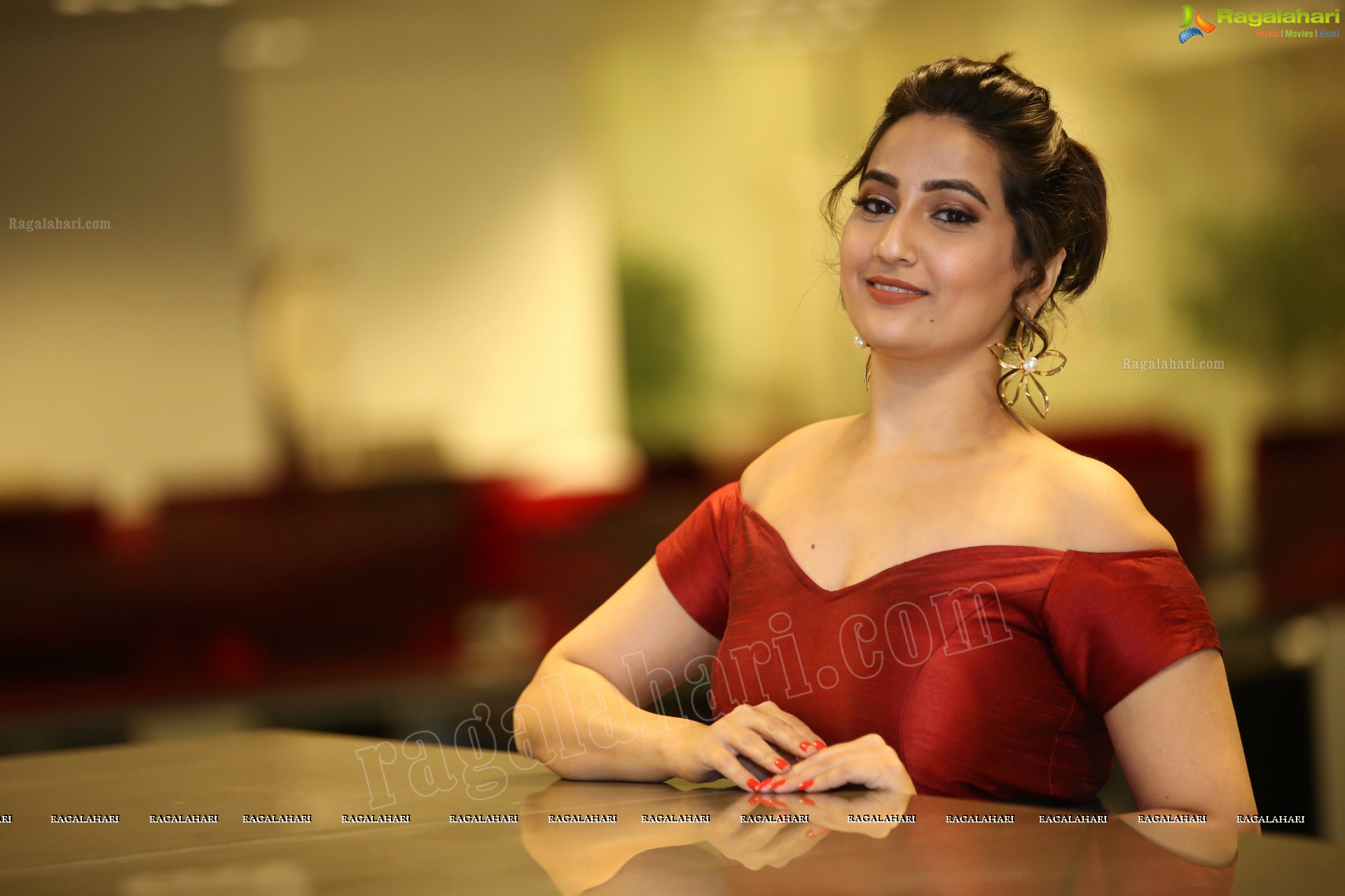 Manjusha @ SIIMA 2019 (Day 2) (Exclusive) (High Definition Photos)