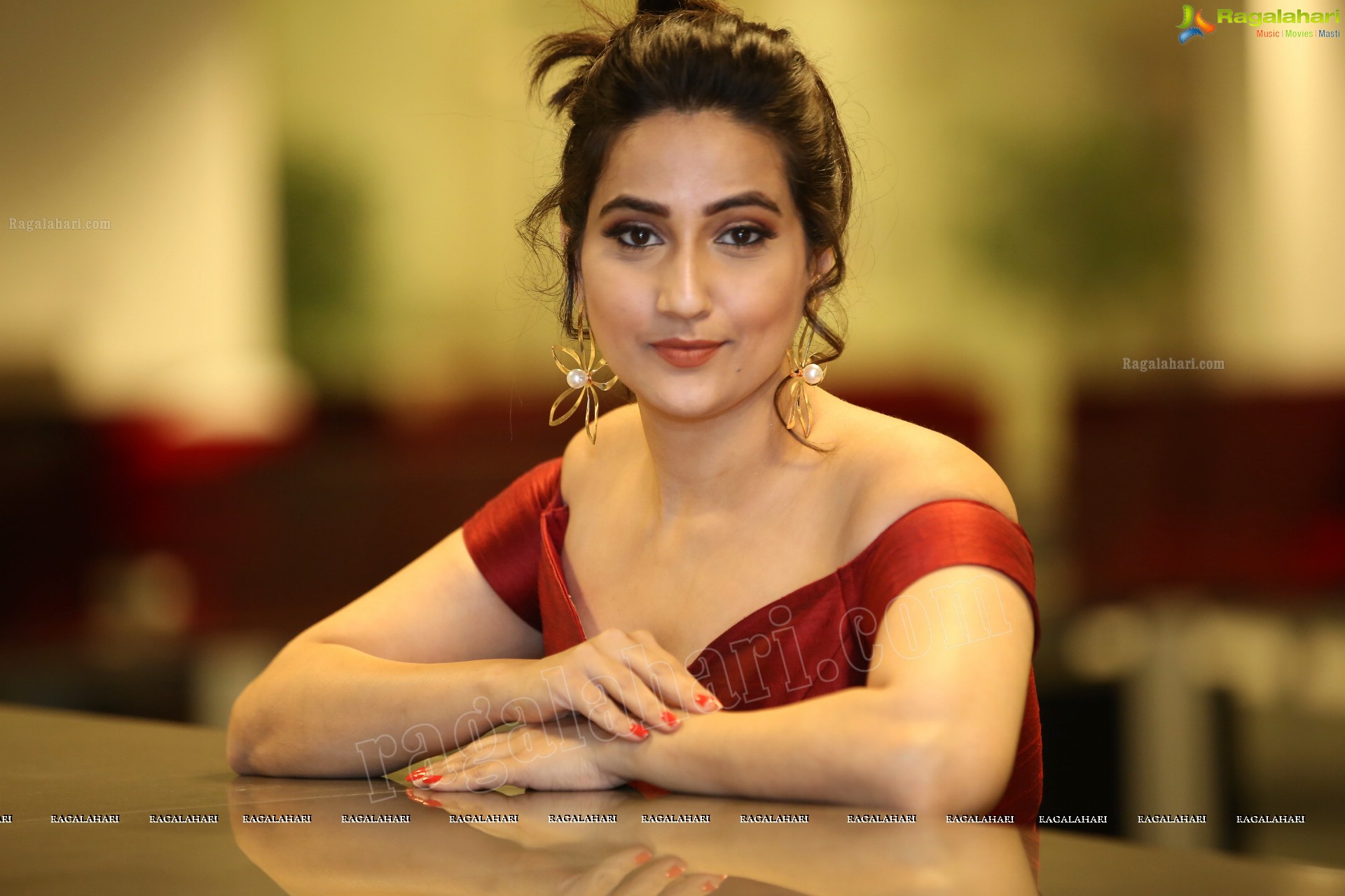 Manjusha @ SIIMA 2019 (Day 2) (Exclusive) (High Definition Photos)