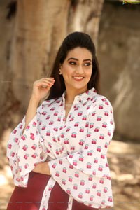 Manjusha at Tenali Ramakrishna BA BL Teaser Launch