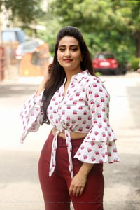 Manjusha at Tenali Ramakrishna BA BL Teaser Launch