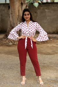 Manjusha at Tenali Ramakrishna BA BL Teaser Launch