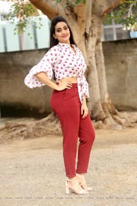 Manjusha at Tenali Ramakrishna BA BL Teaser Launch