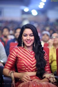 Mrunalini at Valmiki Pre Release Event