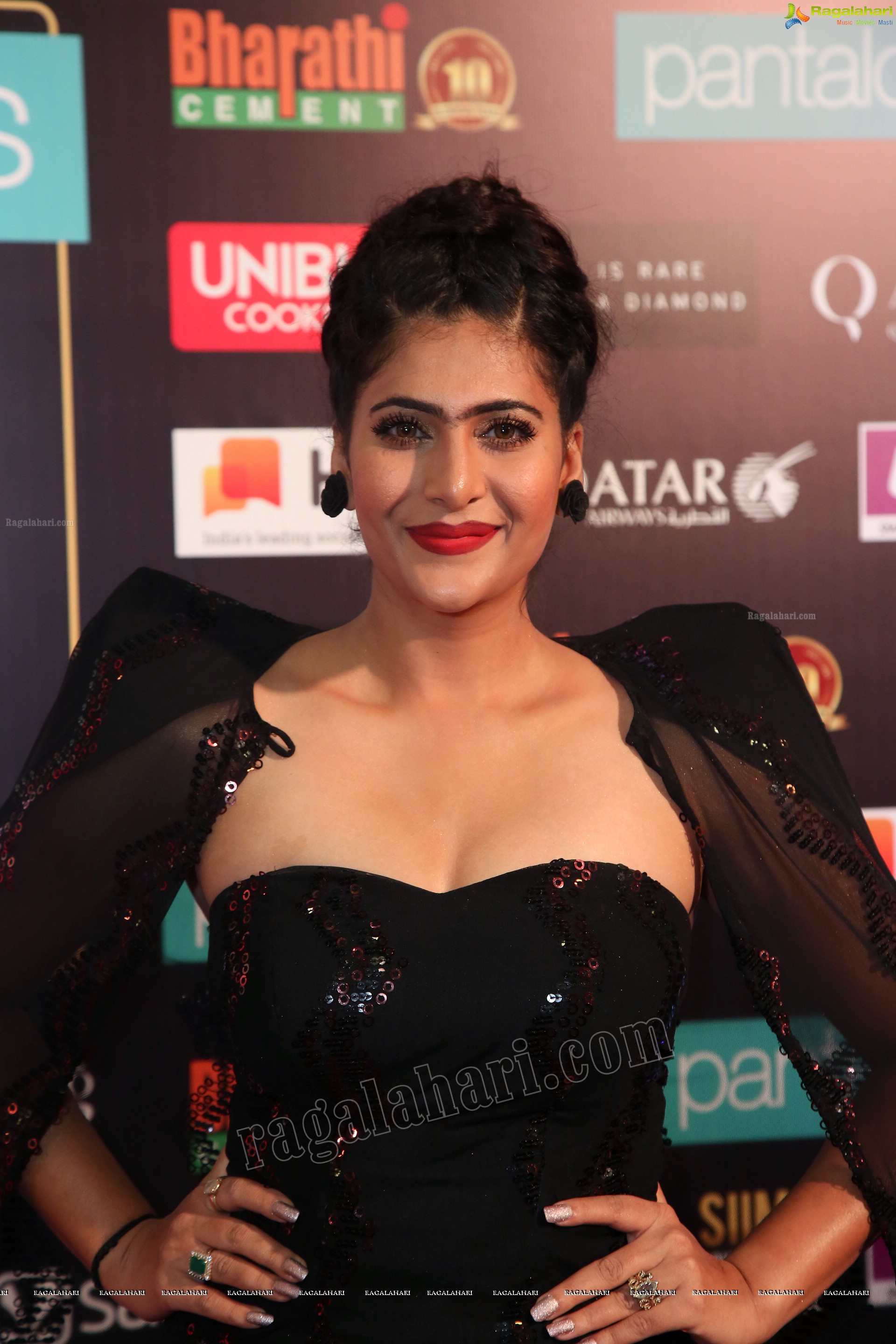 Neha Saxena at SIIMA 2019